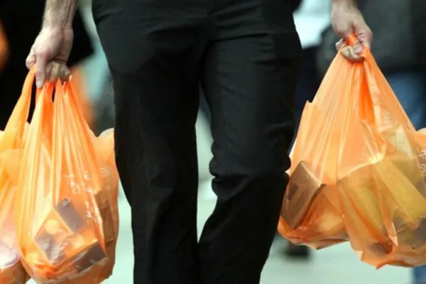 Avanza el debate del proyecto para la prohibición de bolsas plásticas
