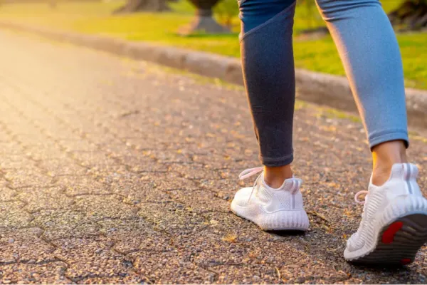 Cuál es el ejercicio que mejora la digestión y ayuda a conciliar el sueño