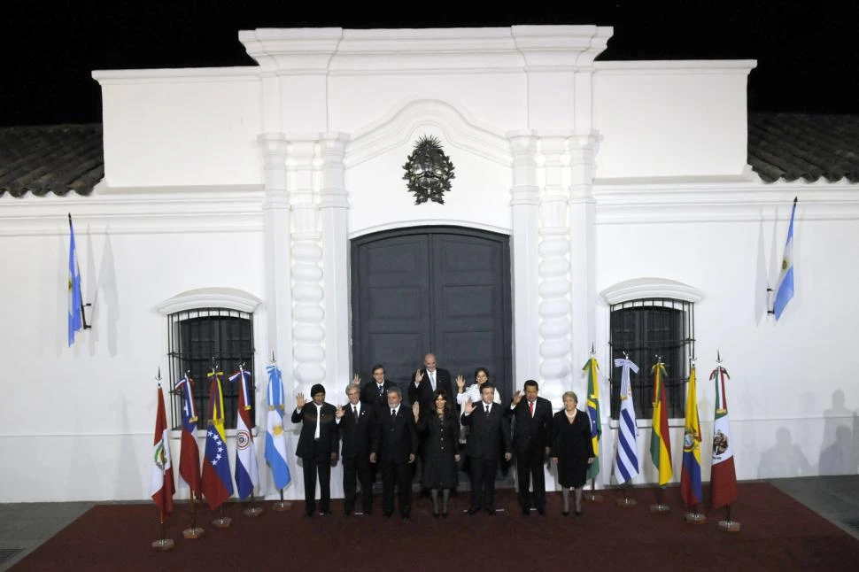 SEDE. Tucumán albergó en 2008 la XXXVª Cumbre del Mercosur donde los países miembros eliminaron la exigencia de pasaportes para circular en la región 