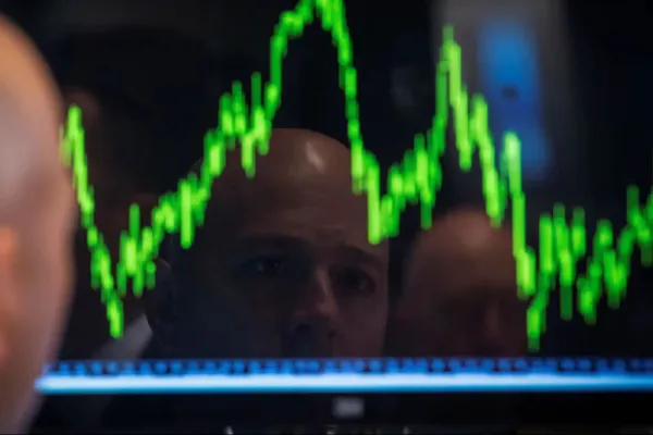 El riesgo país volvió a subir y se acerca a los 1.600 puntos