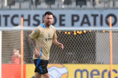 Copa América: Messi evoluciona favorablemente de su lesión, pero todavía es duda para enfrentar a Ecuador
