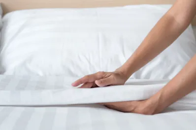 La psicología detrás de tender la cama ¿qué sucede en nuestro cerebro cuando lo hacemos?