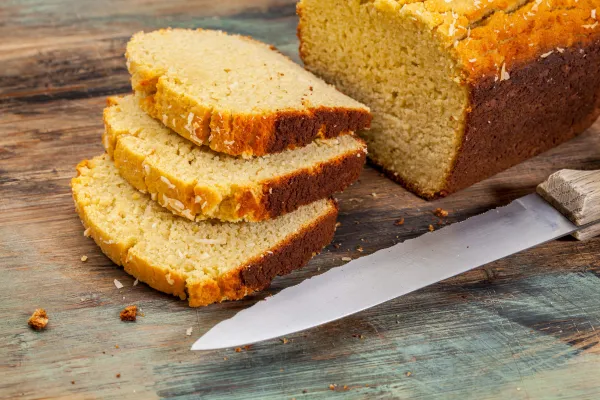 Pan de coco sin harinas: esponjoso, rico y saludable para acompañar las comidas sin culpa