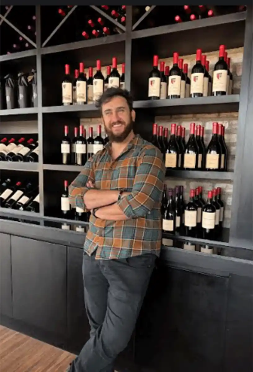 EMPRENDEDOR. Luan Fernández se lanzó a la aventura de crear un bar autosustentable.