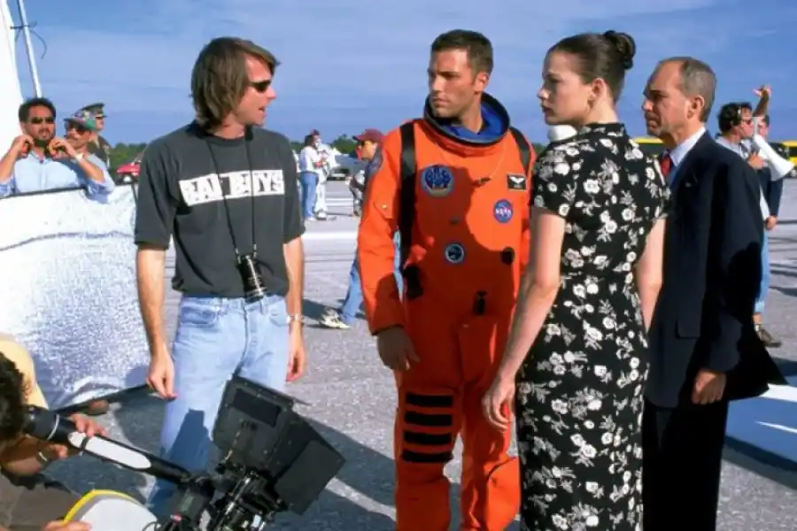 Michael Bay en el rodaje de Armageddon. 