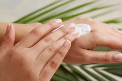 Cómo mejorar tu crema de manos con un ingrediente casero que tenés en la cocina