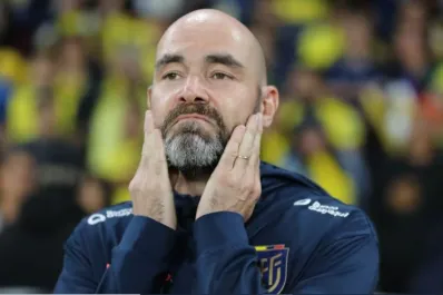 Gane o pierda ante Argentina, en Ecuador aseguran que el DT se va