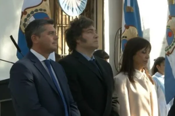 Plan Nacional de Alfabetización: Milei lamentó que solo el 54% de los que ingresan al secundario se egresan