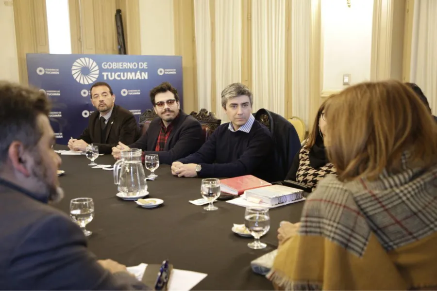 LEY DE CINE. Los representantes de la industria de Tucumán se reunieron con la ministra Susana Montaldo para implementar la ley de 2019. / MINISTERIO DE EDUCACIÓN DE TUCUMÁN.