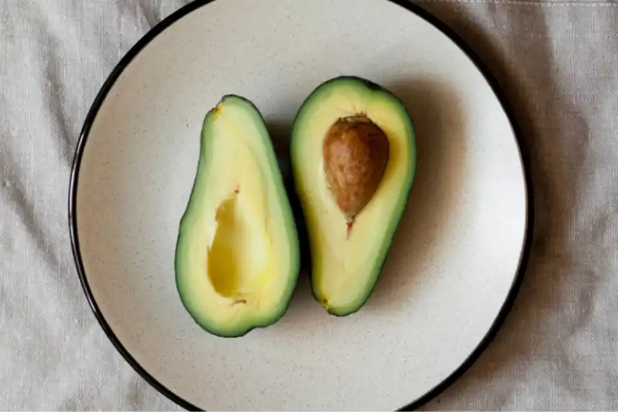 MINERALES. La palta tiene cantidades relativamente altas de magnesio. / UNSPLASH.