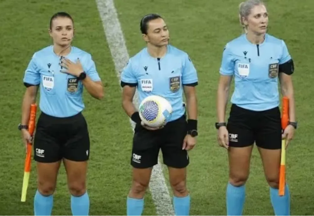 Por primera vez, un partido de la Copa América fue dirigido por una terna arbitral femenina.