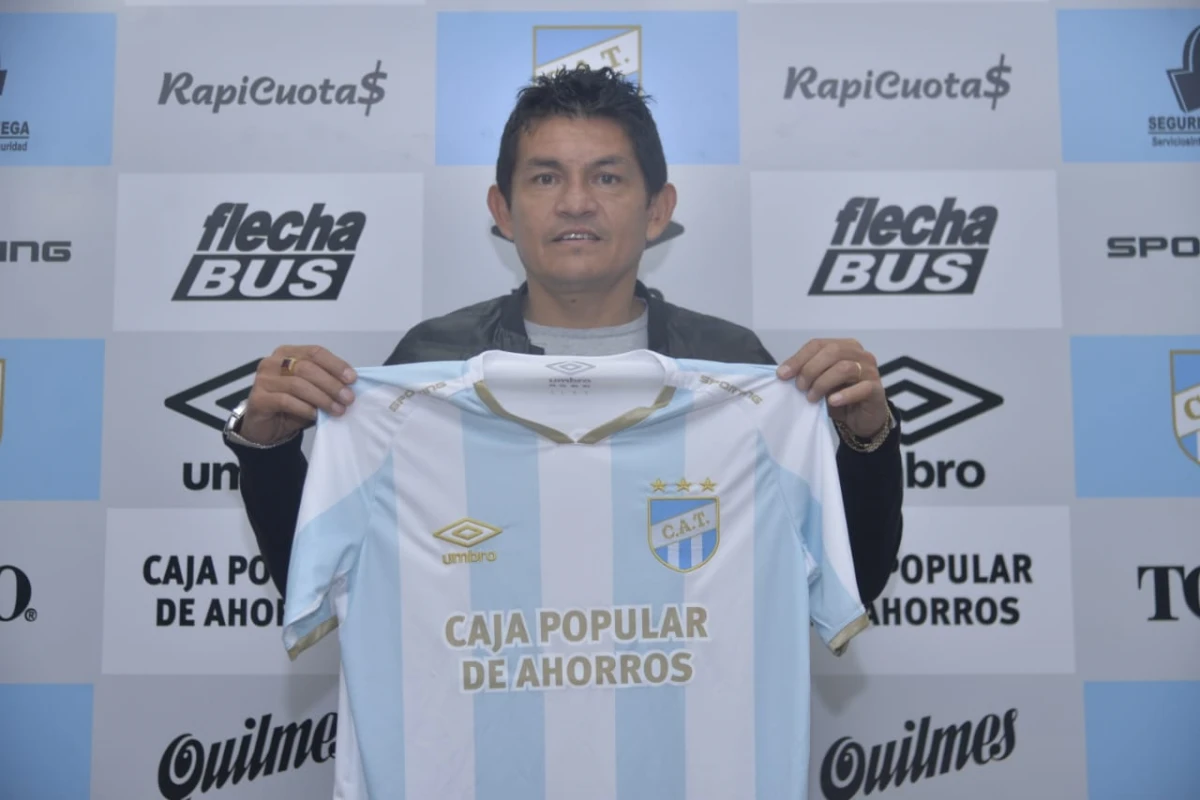 SEGUNDO REFUERZO. Luis Miguel Rodríguez fue presentado en Atlético Tucumán.