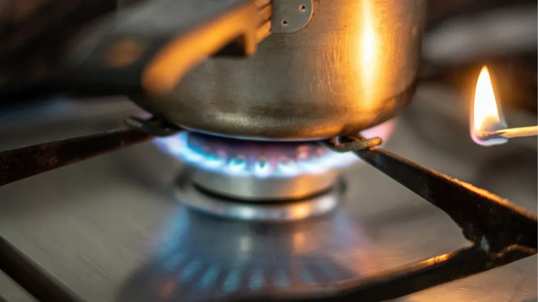 Cinco recomendaciones para ahorrar gas sin pasar frío en invierno