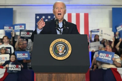 Biden no baja su candidatura pese a las voces en contra