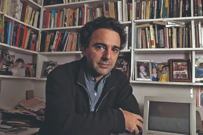 Pablo de Santis: “Todo está a la vista en la literatura”
