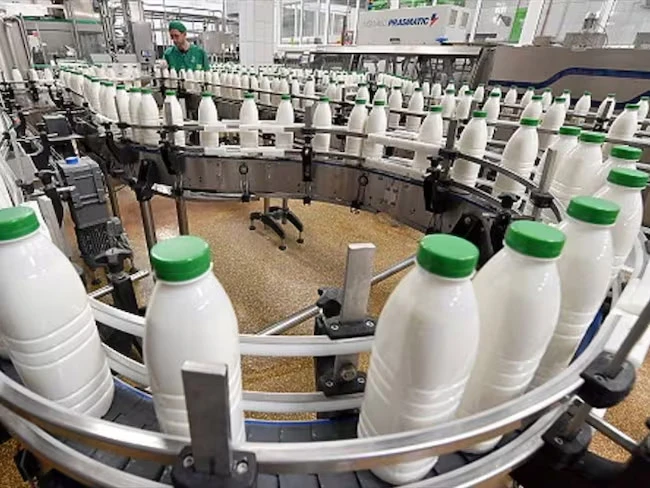 Prorrogan la quita de retenciones para exportar productos lácteos