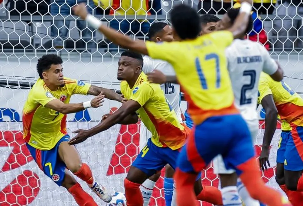 Colombia vapuleó a Panamá, y es semifinalista de la Copa América