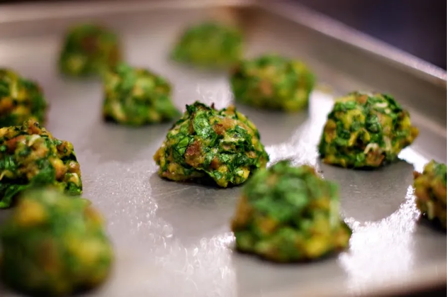 Buñuelos de acelga y avena: la comida liviana y saludable que necesitás incorporar a tu dieta