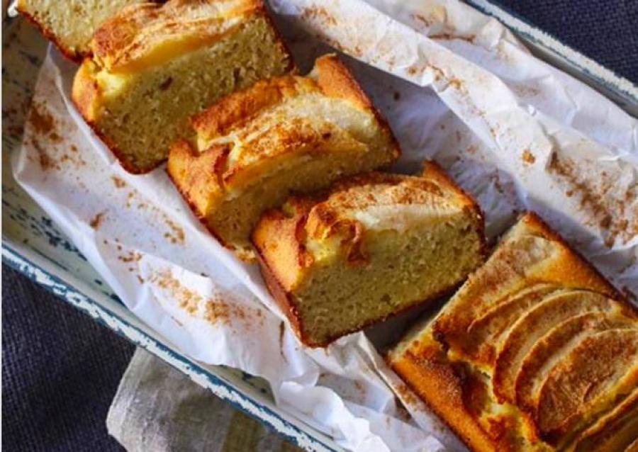 ¿Cómo hacer el budín saludable de avellanas y manzana?