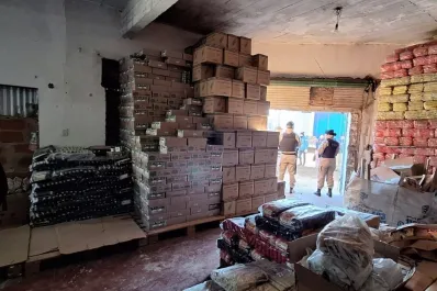 Extorsión a beneficiarios de planes sociales: allanan cooperativas y sedes de grupos piqueteros