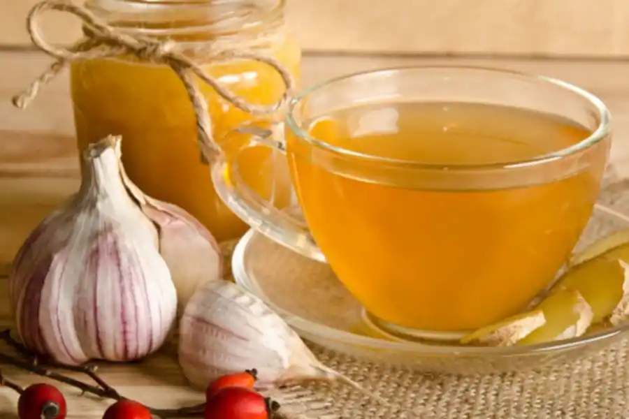 ¿Cuál es el remedio a base de ajo que ayuda a aliviar la tos?