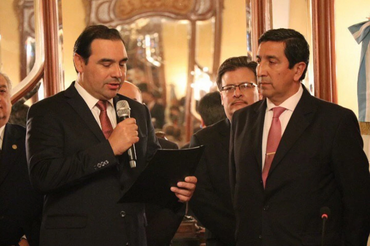 El gobernador Valdés y el ex ministro Buenaventura Duarte. FOTO X