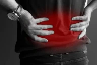 Este tipo de cáncer se manifiesta primero con fuerte dolor de espalda: cómo detectarlo a tiempo