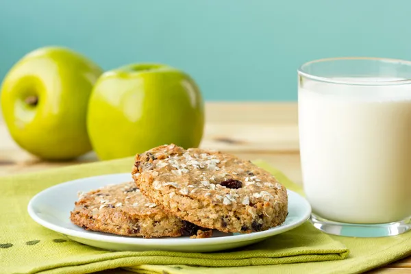 Galletas de avena y manzana: la receta fácil y sin harina para una merienda saludable