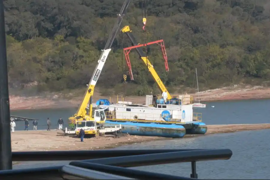 RESTAURACIÓN. Entre otros, además de realizar tareas de mantenimiento se pondrán en funcionamiento un par de bombas eléctricas.