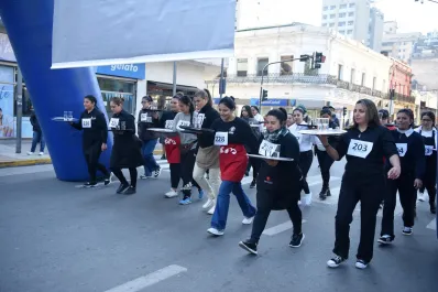 Un sábado diferente para los mozos y las mozas de Tucumán