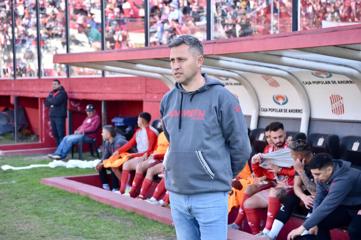 Es muy difícil que un equipo brille con un fútbol vistoso, dijo Diego Flores sobre el rendimiento de San Martín de Tucumán