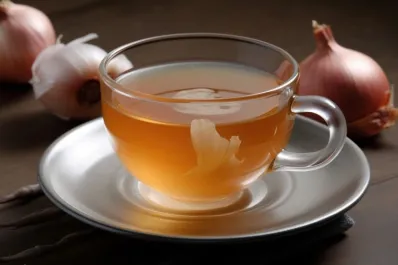 Té de cebolla: cómo preparar la infusión más efectiva para aliviar la tos y otros síntomas gripales