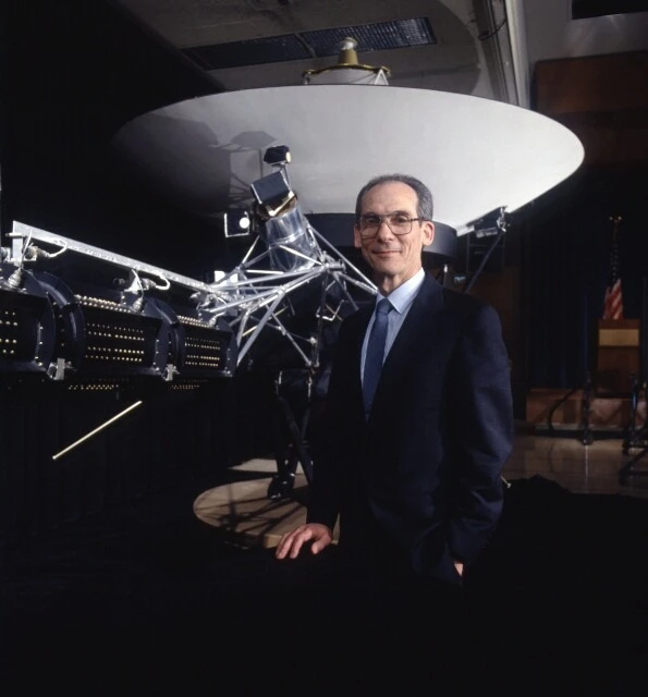 Una mirada al universo: Edward Stone, el padre de las sondas Voyager