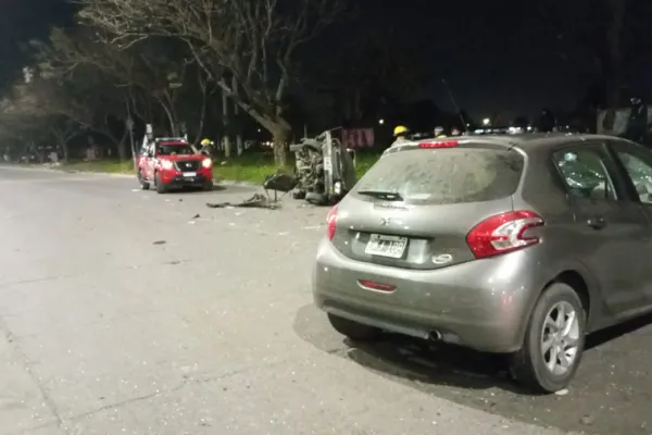 Ya son tres los muertos por el choque de dos vehículos en avenida América e Italia