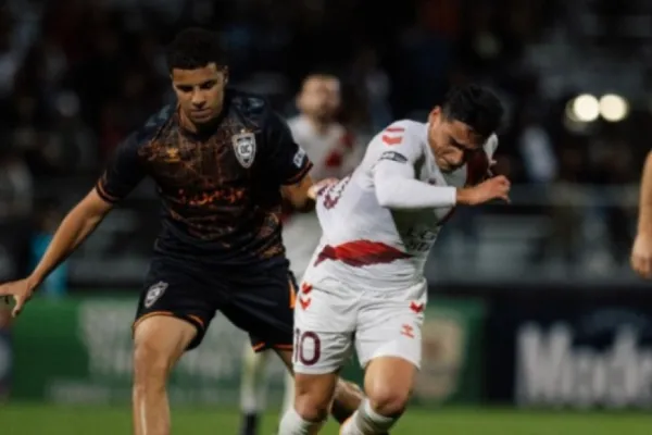 Es tucumano, quedó libre de River a los 18 años, juega en Estados Unidos y sueña con tener una chance en el fútbol argentino