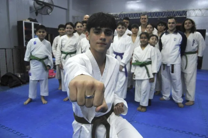 Un tucumano de 14 años fue campeón sudamericano de karate, y sueña con llegar al Mundial y a los Juegos Olímpicos