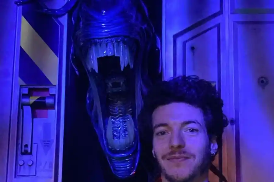 PROMESA DE LA LITERATURA. Michael Nieva estará presente y será el cierre del sábado en el MUNT. / INSTAGRAM @michaeltinieblas.