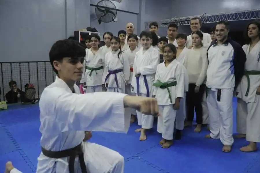 Un tucumano de 14 años fue campeón sudamericano de karate, y sueña con llegar al Mundial y a los Juegos Olímpicos