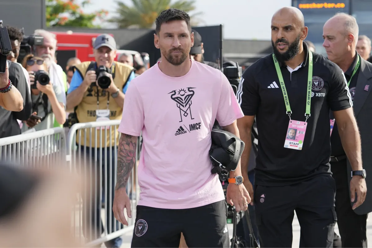 Lionel Messi asistió al partido del Inter Miami con una bota ortopédica por su lesión de tobillo