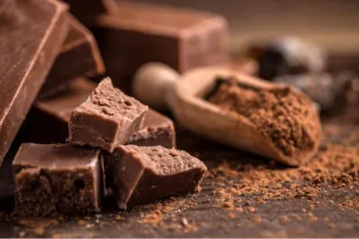 ¿Por qué algunas personas no deberían comer chocolate y a qué se debe?