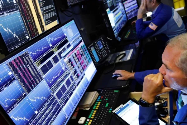 Los bonos vuelven a caer y riesgo país sube