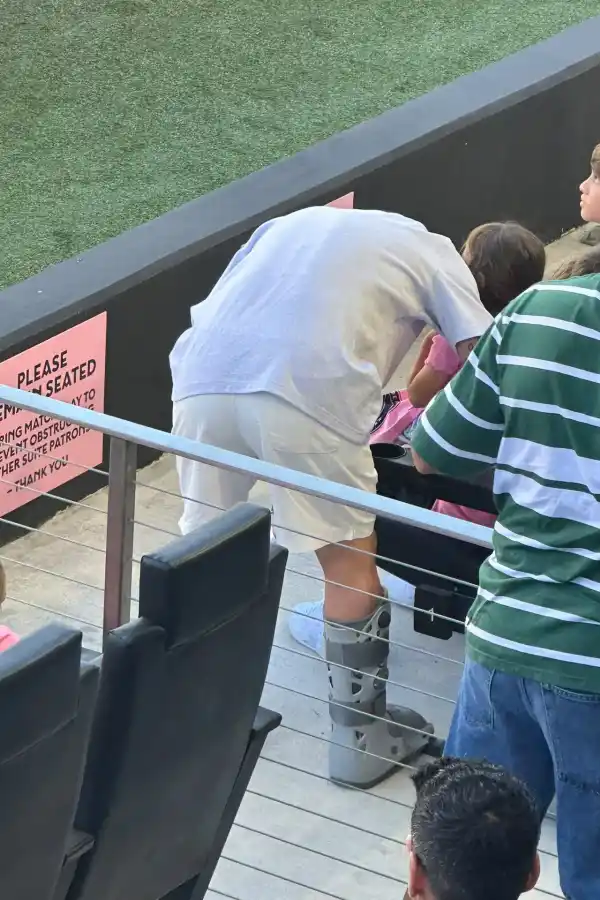 Lionel Messi asistió al partido del Inter Miami con una bota ortopédica por su lesión de tobillo