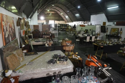 FAI convoca a llevar antigüedades y obras de arte para vender