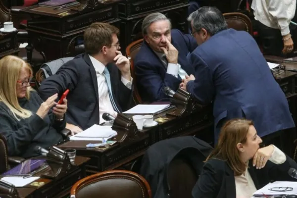 Hubo cruces de propuestas y planteos en la reunión de Guillermo Francos con los bloques dialoguistas