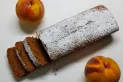 Budín de durazno sin ningún tipo de harinas, azúcar ni manteca: una receta fácil y muy sana para los antojos de dulce