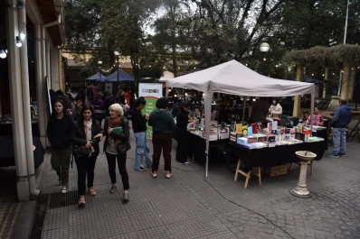 Tarde de letras en el MUNT y cierre con fiesta en Derecho