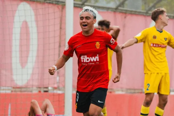 ¿Un “nuevo Garnacho”?: nació en Mallorca, le hizo una promesa a Lionel Scaloni y jugará en la Selección Sub-20