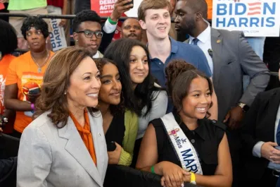 Un comentario polémico de 2014 sobre los jóvenes vuelve a increpar a Kamala Harris