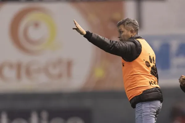 Toda la jerarquía que tenemos como equipo estuvo hoy en la cancha, aseguró Diego Flores