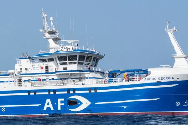 Se hundió un buque pesquero cerca de las Islas Malvinas: hay seis muertos y siete desaparecidos